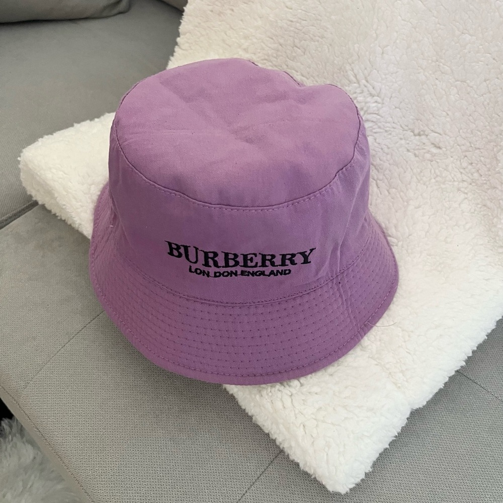Burberry “Reversible” Bucket Hat - image 4